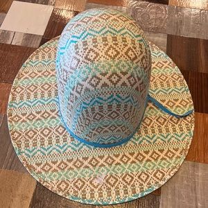 Valtiererra  Crown/ Brim Hat Sz 7 (US) 56 (MEX)